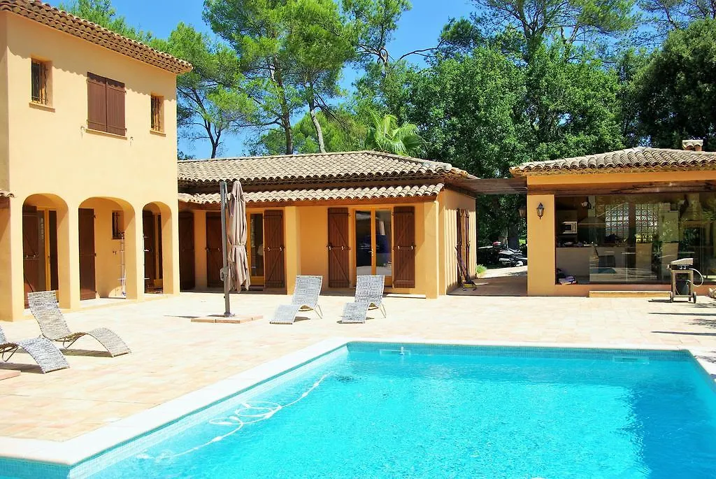 Domaine Les Cigales Bed and Breakfast Mouans-Sartoux Bed & Breakfast